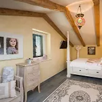 Stonegate Estate - Bonus, Dvije Jedna Cijena! Vila