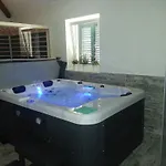 Stonegate Estate - Bonus, Dvije Jedna Cijena! Opatija