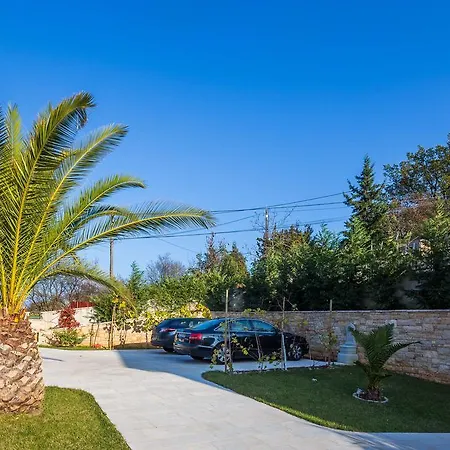 Stonegate Estate - Bonus, Dvije Jedna Cijena! ヴィラ *