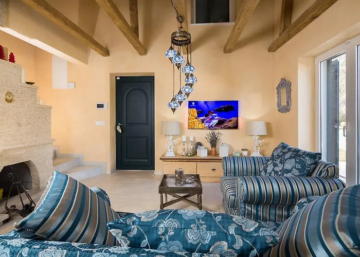 Stonegate Estate - Bonus, Dvije Jedna Cijena! * オパティヤ