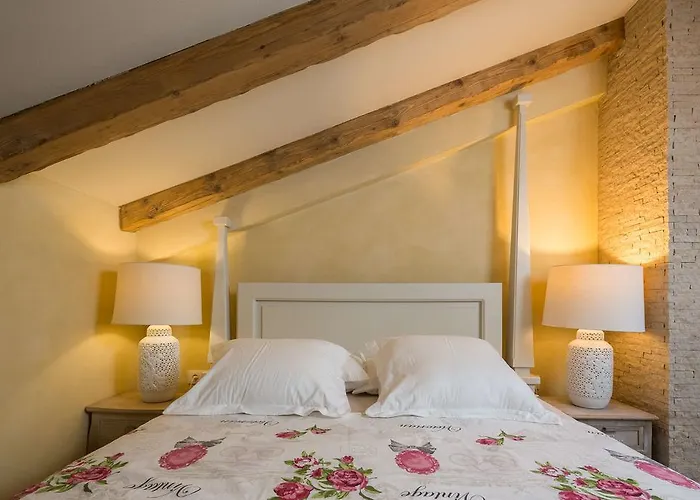 Stonegate Estate - Bonus, Dvije Jedna Cijena! * オパティヤ