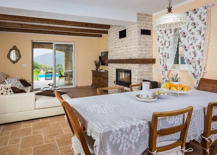 Stonegate Estate - Bonus, Dvije Jedna Cijena! ヴィラ *