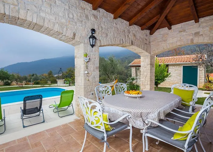 ヴィラ Stonegate Estate - Bonus, Dvije Jedna Cijena! オパティヤ