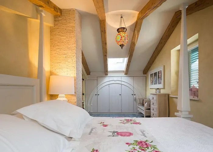 Stonegate Estate - Bonus, Dvije Jedna Cijena! * オパティヤ